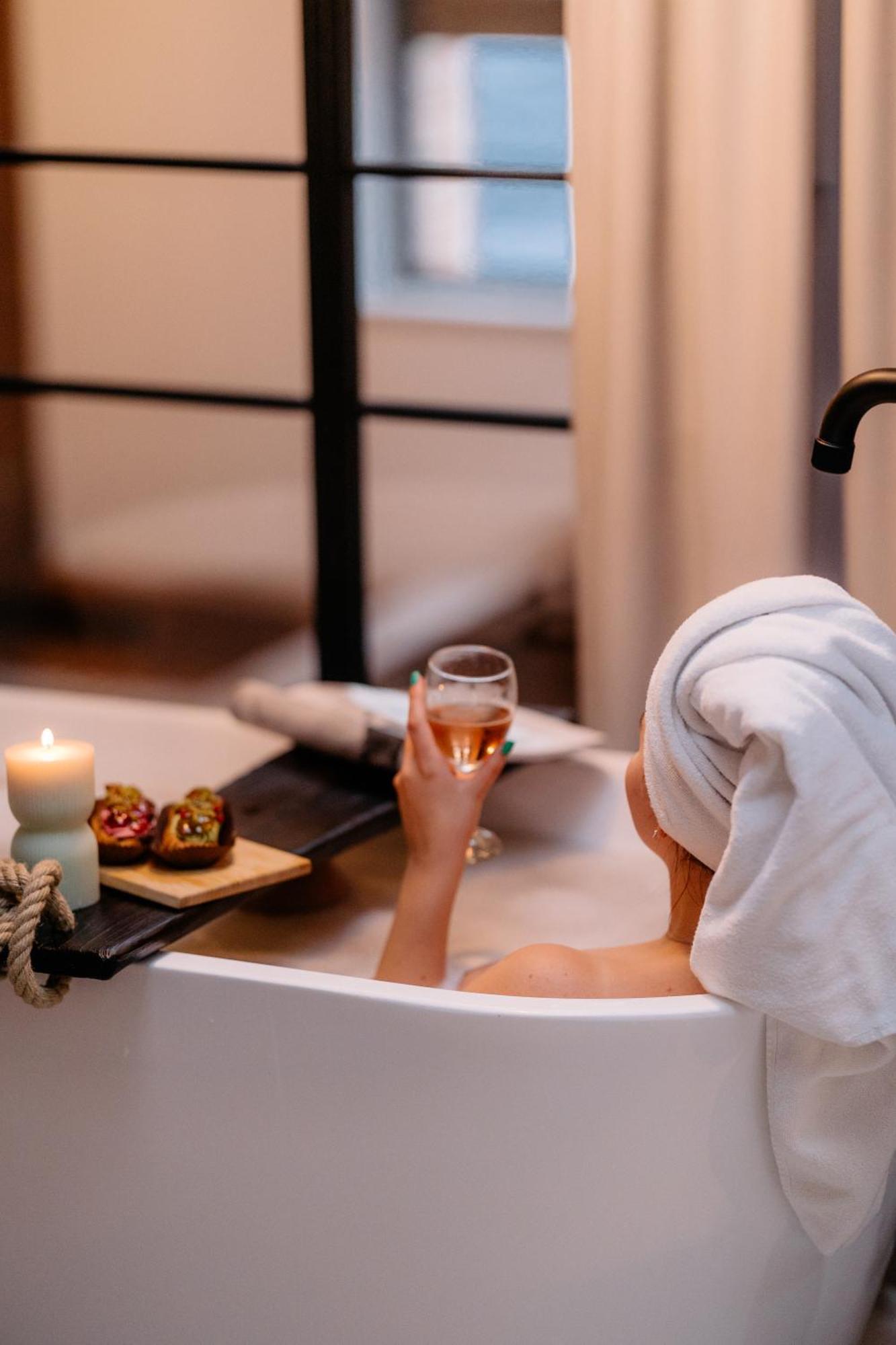 Апартаменти Loft 16 - Luksus & Relax - Wanna, Netflix, Parking Ілава Екстер'єр фото
